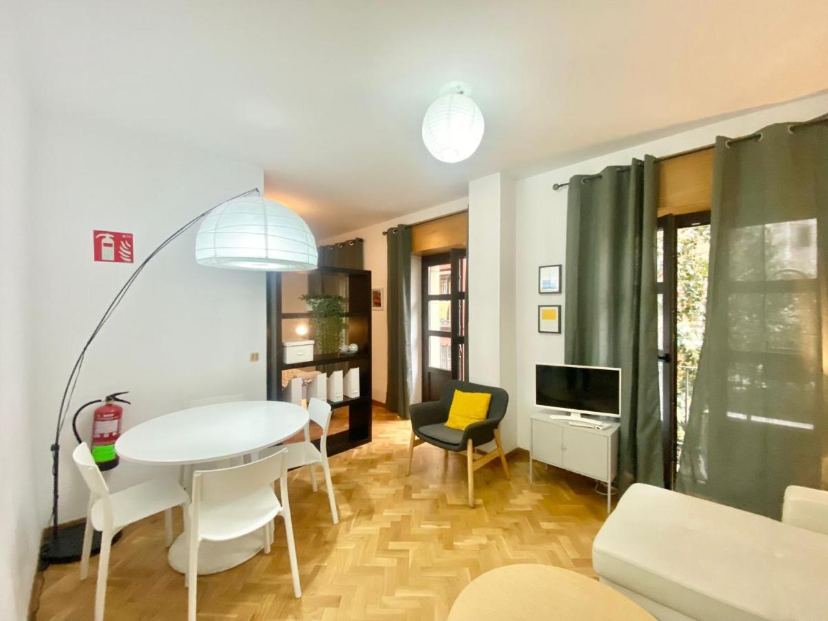 Centro Barrio Embajadores 01 Madrid Eksteriør bilde